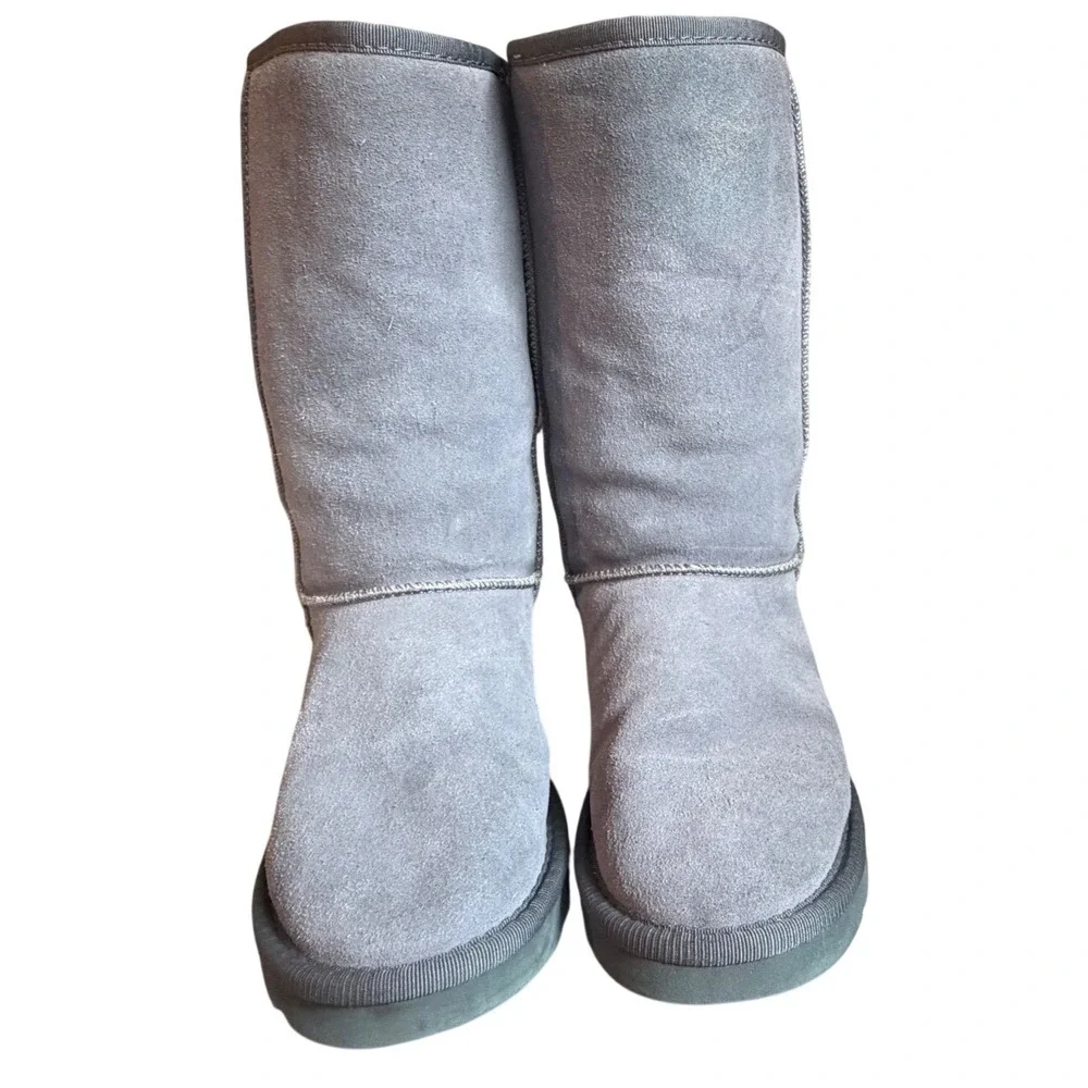 UGG Australia Classic Tall‎ Grey Sheepskin Wool Lined Boots Womens 7 F8004 B
